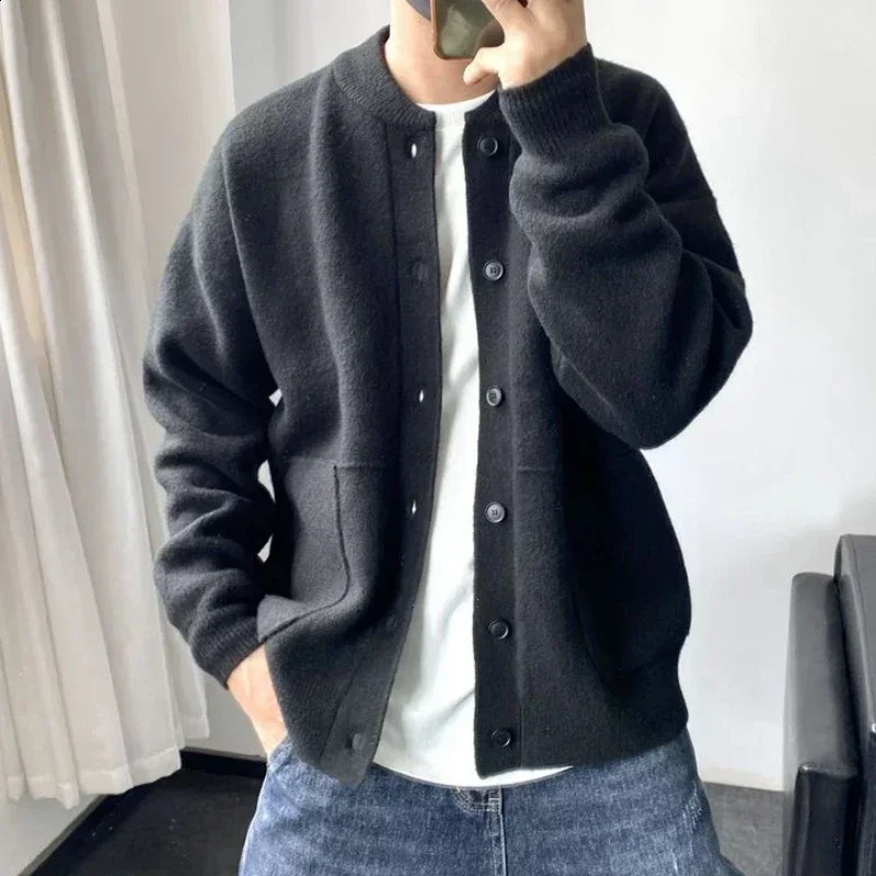 Man Clothes Round Collar Plain Knitted Sweaters for Men Crewneck Solid Color Cardigan Green Black Japanese Harajuku Fashion Neck 240813