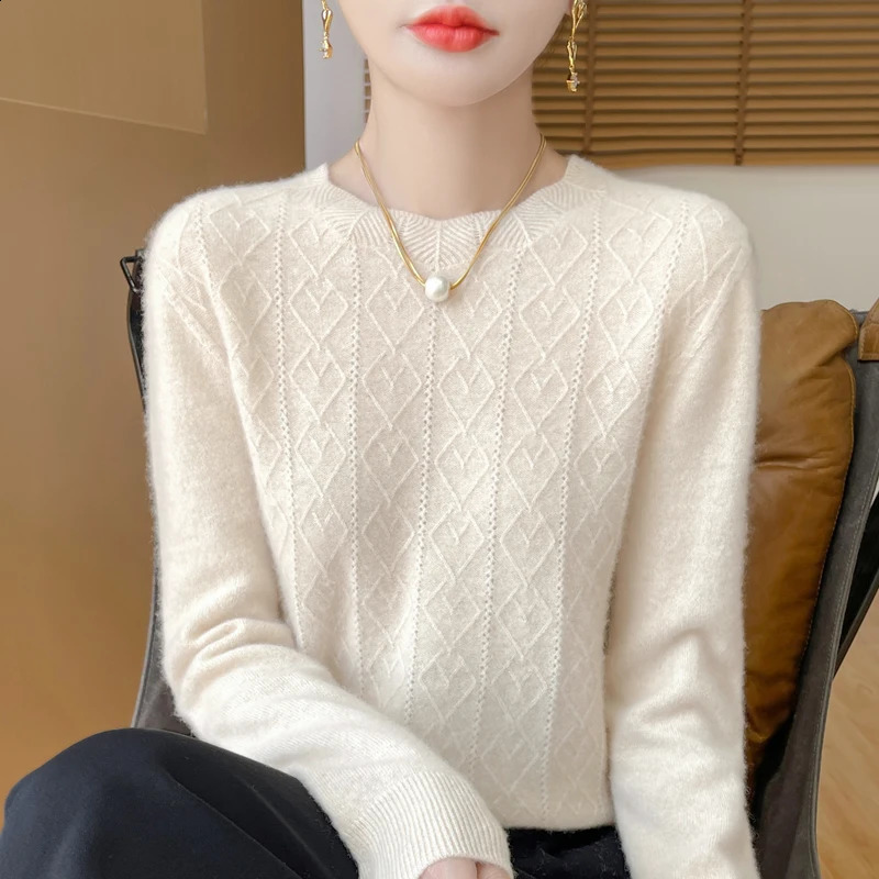Womens lace round neck jacquard sweater in autumn and winter 100% wool warm cashmere pullover fashionable and versatile 240813