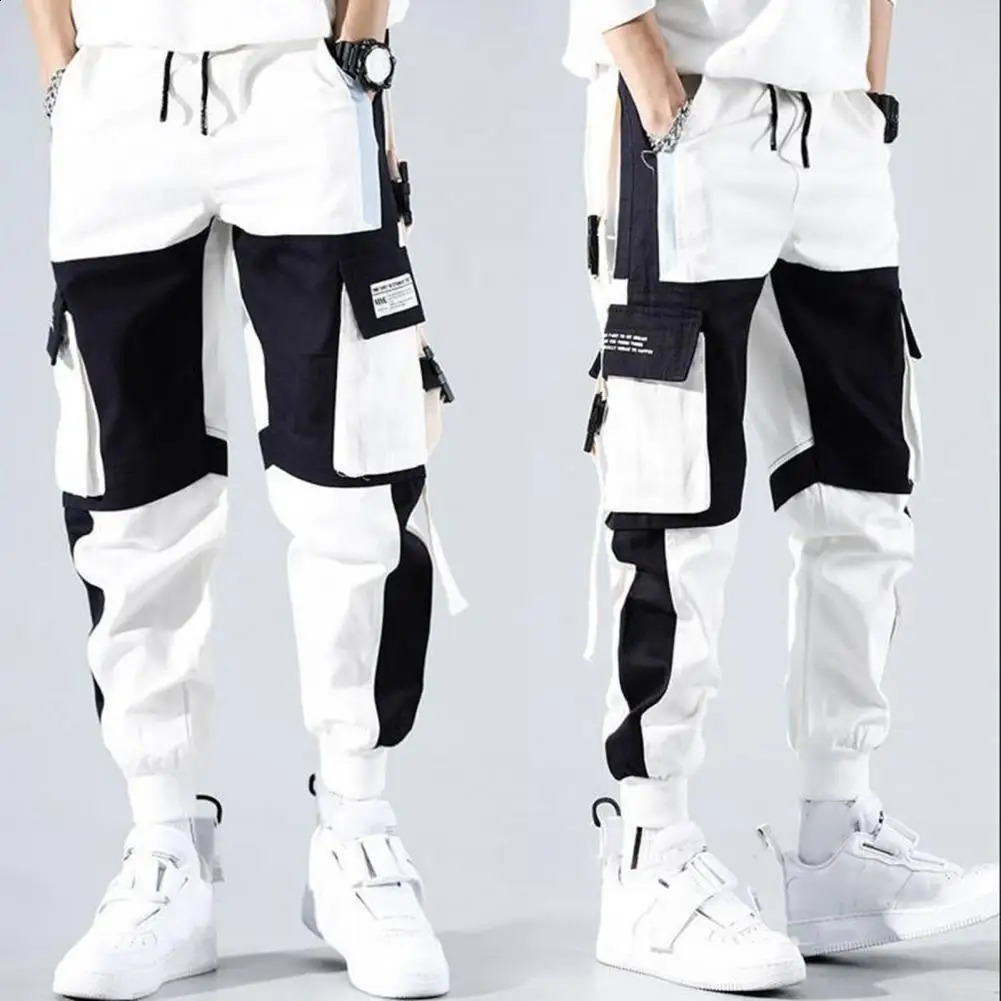 Pantalon de cargaison pour hommes Multi-poche Deep Gotch Backle Decoration lâche adaptée au pantalon hip-hop Streetwear Loose Mens Pants240812