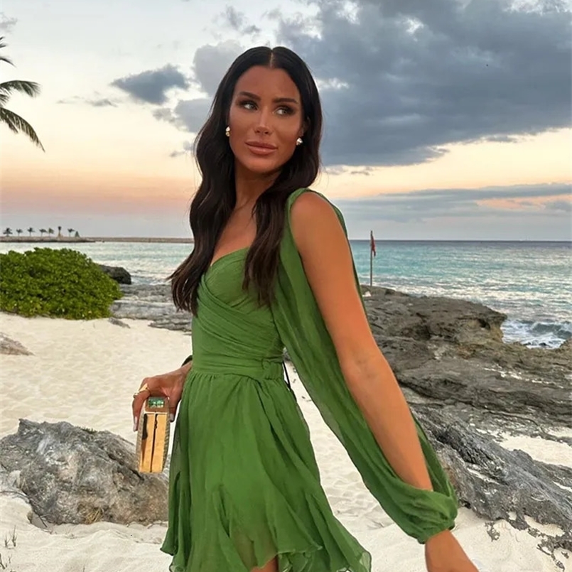 Mini robe plissée verte sexy pour les femmes élégantes en V-cols divisés à manches longues à manches A-Line Summer Lady Solide Backless Lace Up R