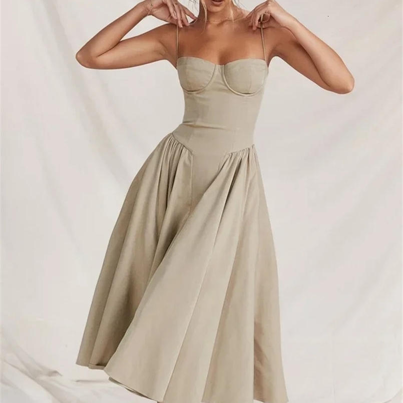 Femmes élégantes Slinde épissé midi robe mode sans manches sans dos backless ourlet plissé robes d'été dame haute soirée de soirée robe 240812