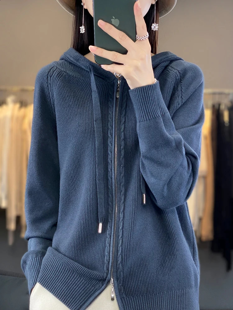 autumn and winter hooded cardigan womens knitted top loose sweater casual solid color double zipper cardigan top 240813
