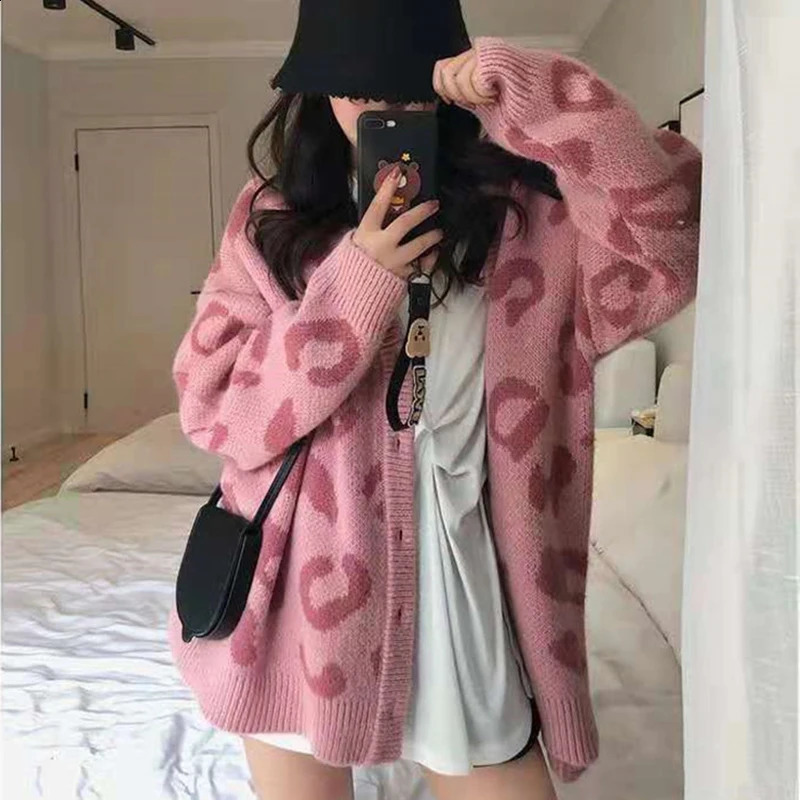Cardigan tricoté vintage Femmes d'automne hiver coréen élégant veste pull lâche décontractée tout match léopard imprimé top coat 240813