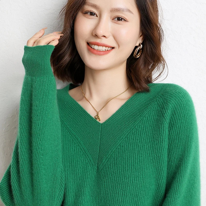 High Quality Winter Women Clothing 100% Goat Cashmere Thick Sweaters V-neck Ladies Long Sleeve Soft Knitwears 240813