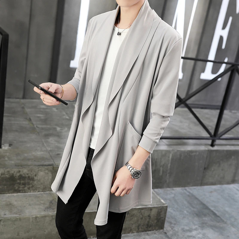 Automne Men Fashion Style coréen Long Trench Coat Hotced Cloak Abrigo Hombre Punk Hip Hop Cardigan Streetwear décontracté Cape 240812