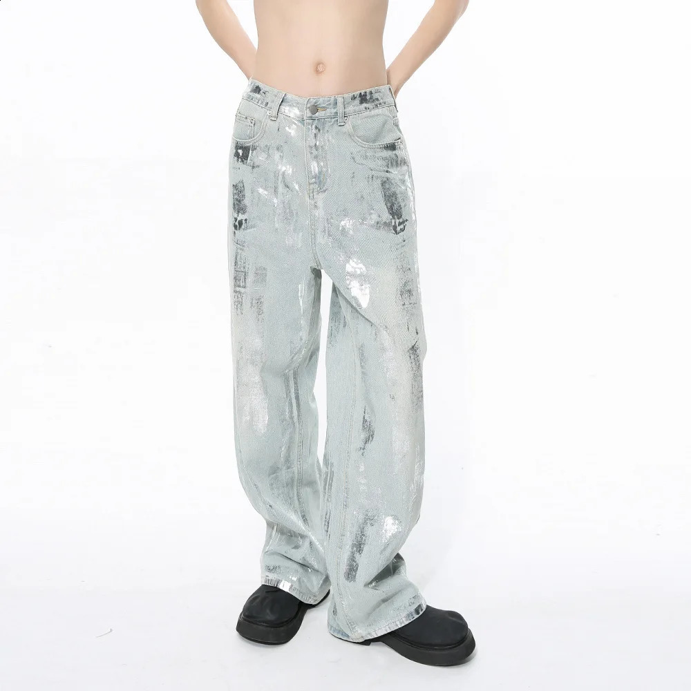 Mens Wear 2024 Spring American Style High Street Hip Hop Hand Brushed Silver Jeans Men Clothing Blue Denim Pants 240814