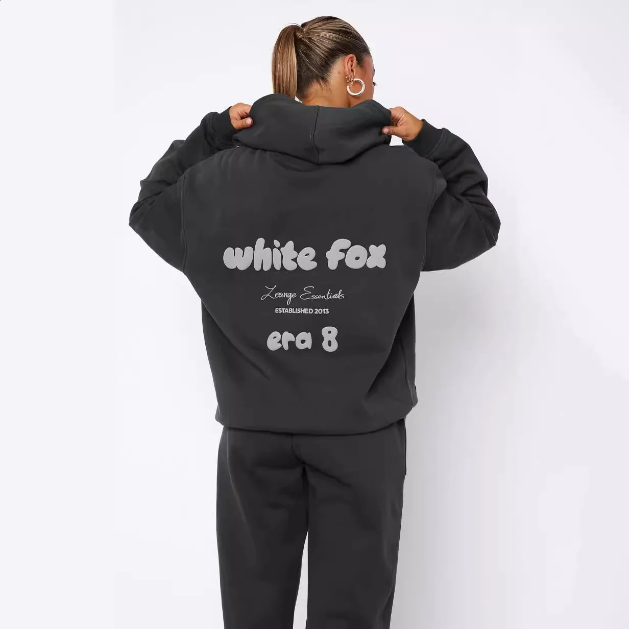 Sweat à capuche pour femmes Ensemble de printemps lettre de laine imprimée en vrac à capuche pantalon de sport à deux pièces Jogging Sportswear 2