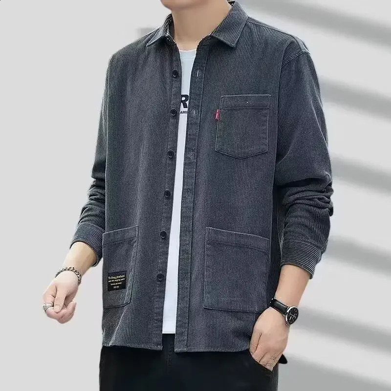 Mens Corduroy long sleeved shirt spring/summer casual workwear jacket fashionable mens clothing 240814