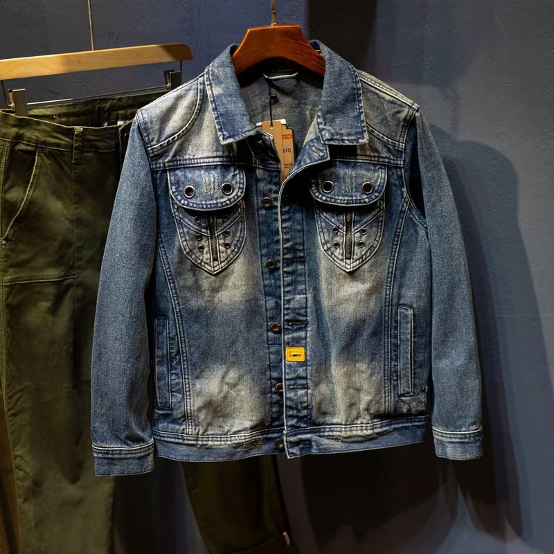 Mens Retro Fashion Denim Jacket Autumn/Winter Youth Handsome Collar Washed Denim Top Mens Casual Loose Jacket 240814