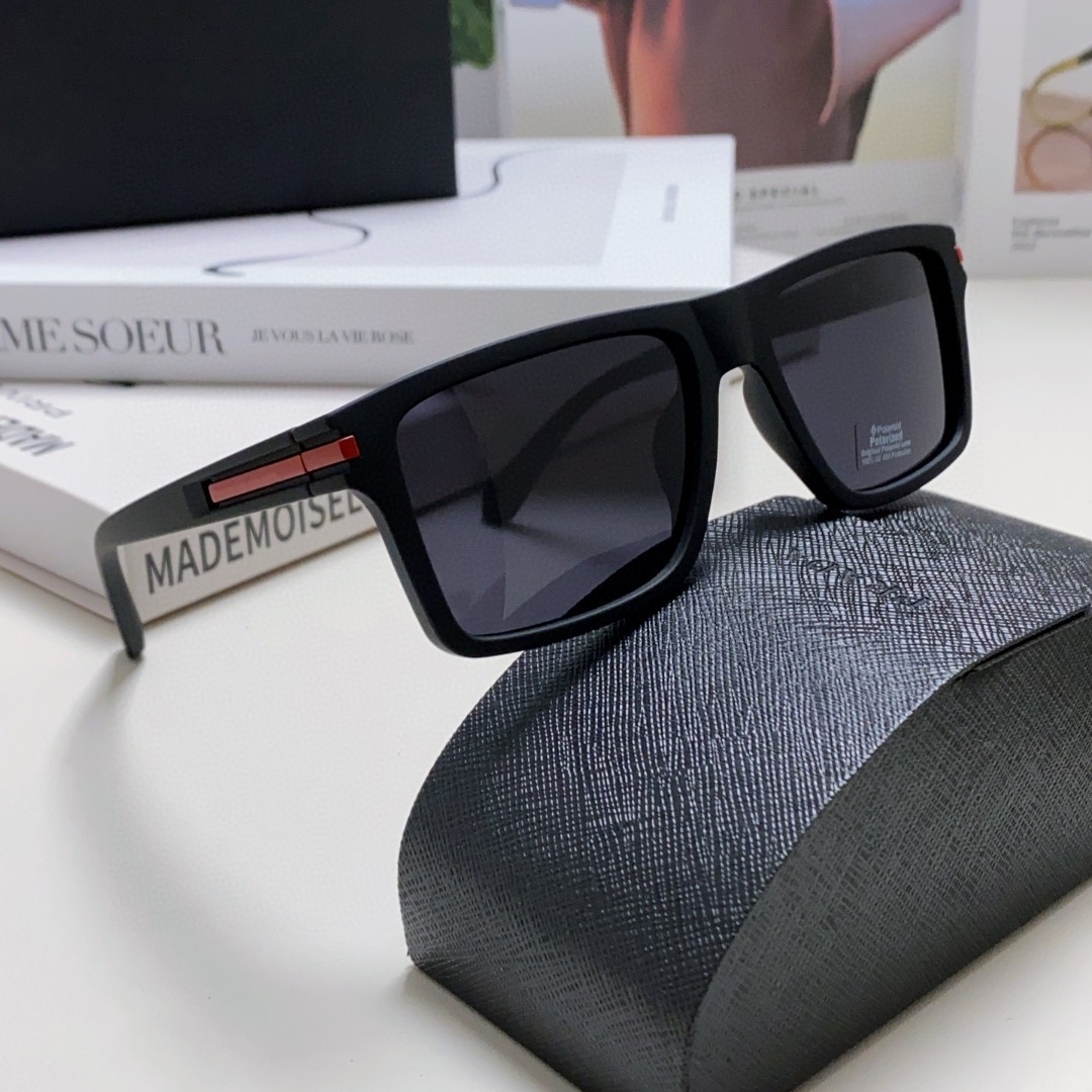 Luxury Square Designer Sunglasses Stylish Outdoor Shades with Transparent Frame Fashion Classic Lady Sun Glasses Goggle Beach Triangular Outdoor Eye
