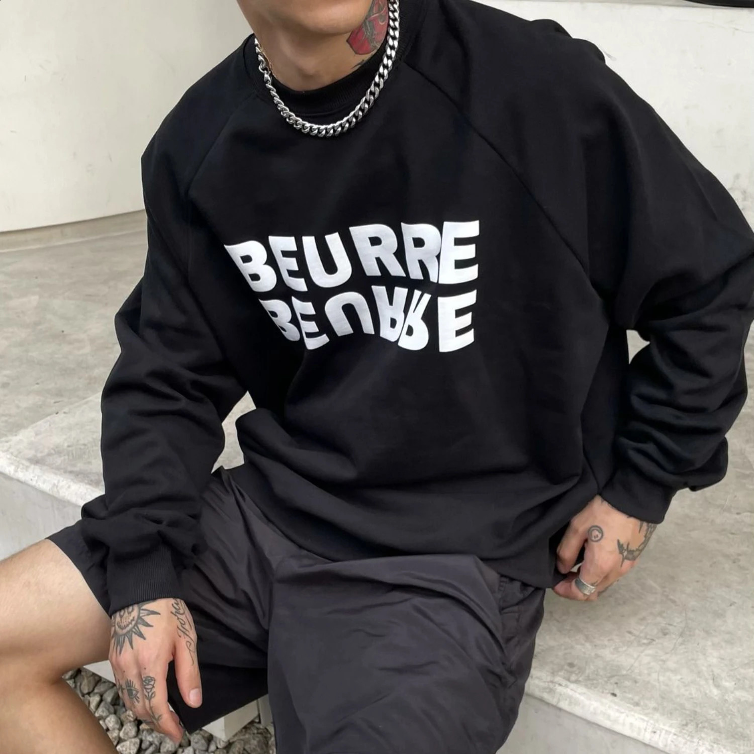 Korean Burgundy Thick Printed Round Neck Sweatshirt Mens Winter Style Y2K Personality Retro Street Bottoming Shirt Top 240815