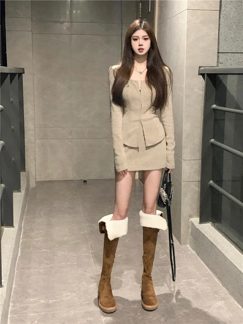 French Sweet Suit Womens Autumn Square Collar Long-sleeved Knitted Shirt High Waist Short Skirt Fashion Two-piece Set 240815