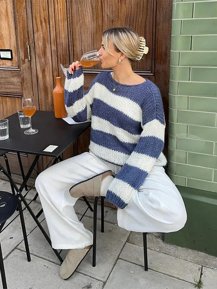 Femmes Couleur de mode Match rayures Pull tricoté Col à manches longues Bullaires lâches 2024 AUTUMNE LADE OVICETHÉE 240816