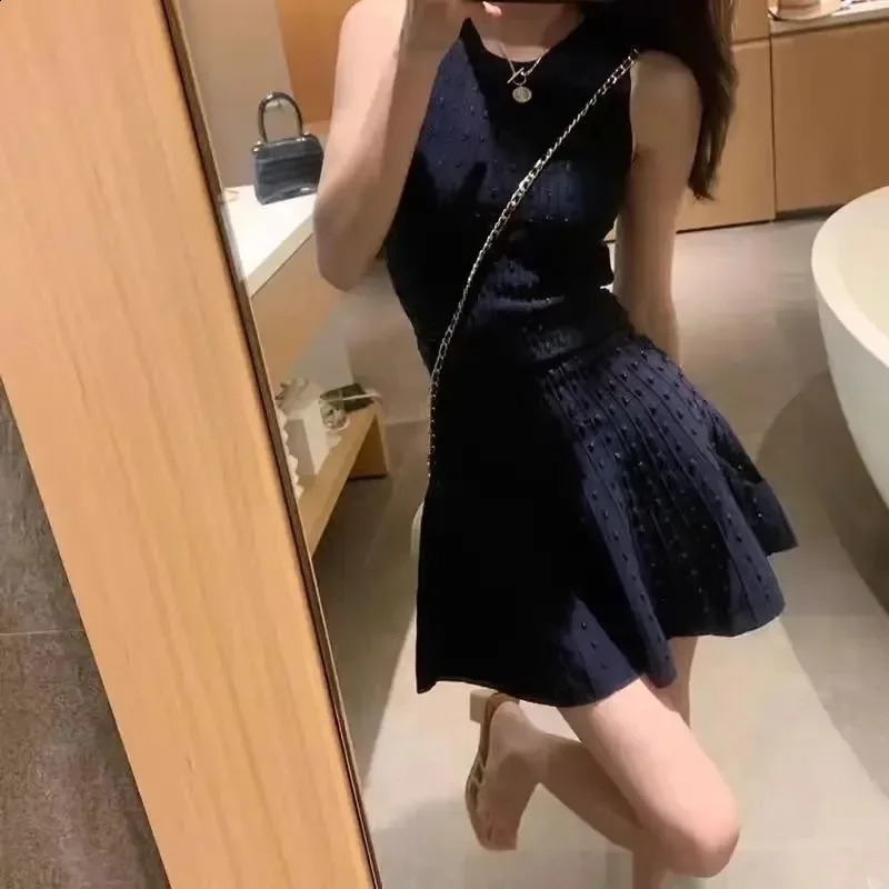 Leisure France Warm Knitted Tank Top Two Piece Set for Womens Fashion Sleeveless Spicy Girl Elastic Solid Color Ultra Thin and Unique 240815