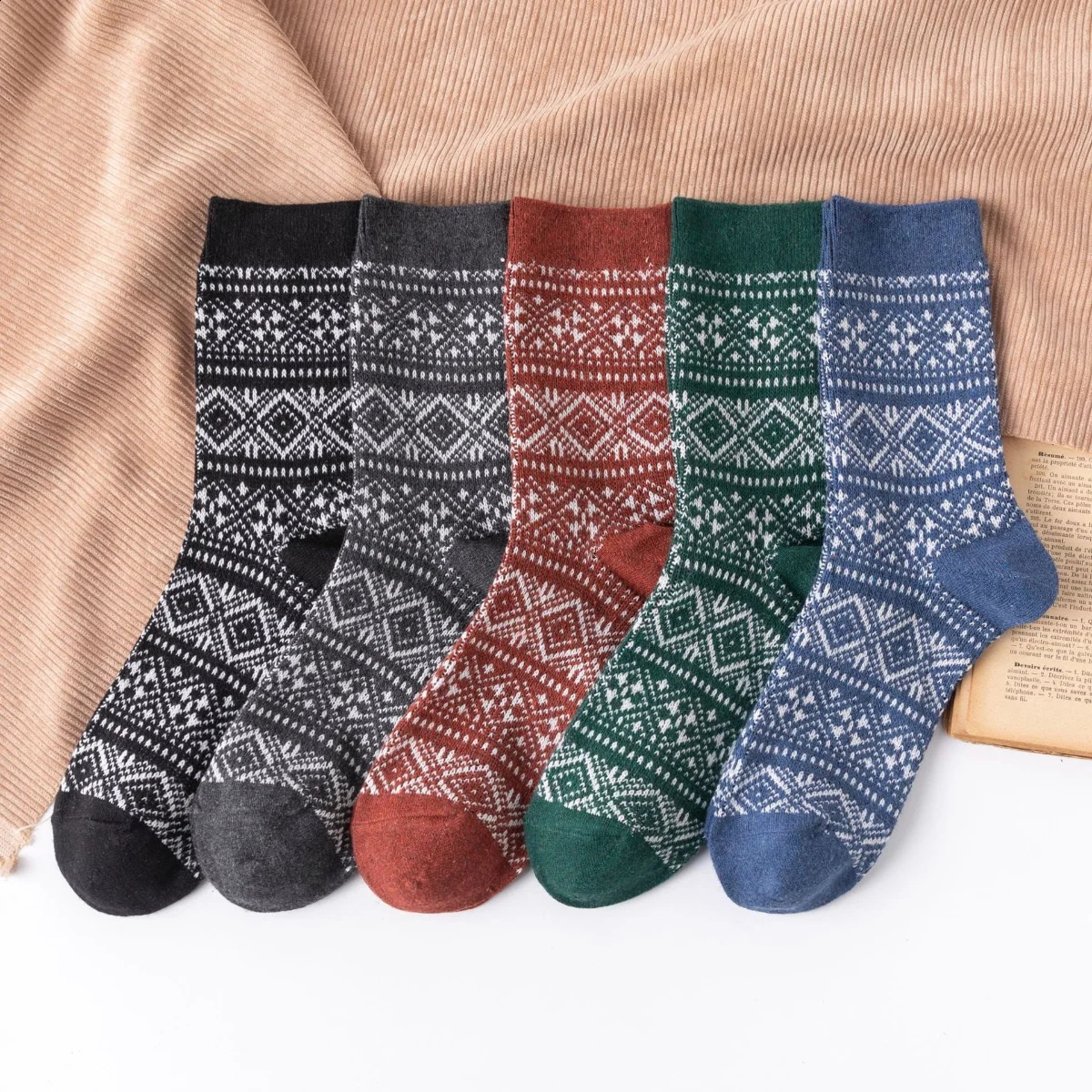 5 pairs of autumn and winter double needle diamond mens mid tube casual socks with ethnic style thick warm wool socks 240815