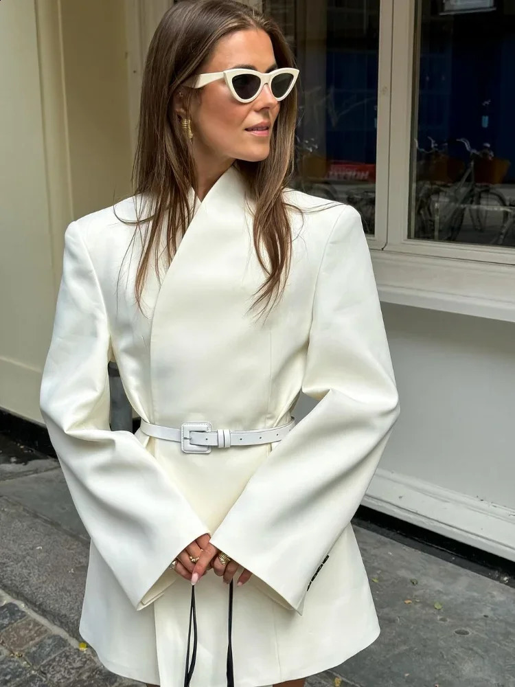 Fonction de la mode Solide Collier de support long avec des épaulettes