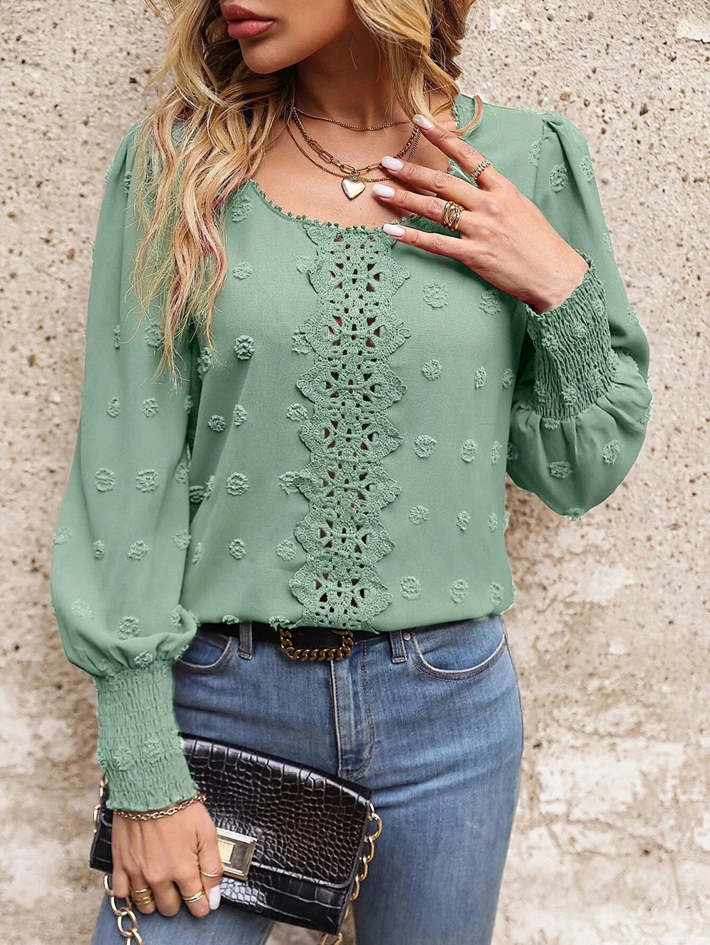2024 Blouses solides pour les femmes Fashion Hollow Out V manches bouffantes de cou de couches élégantes