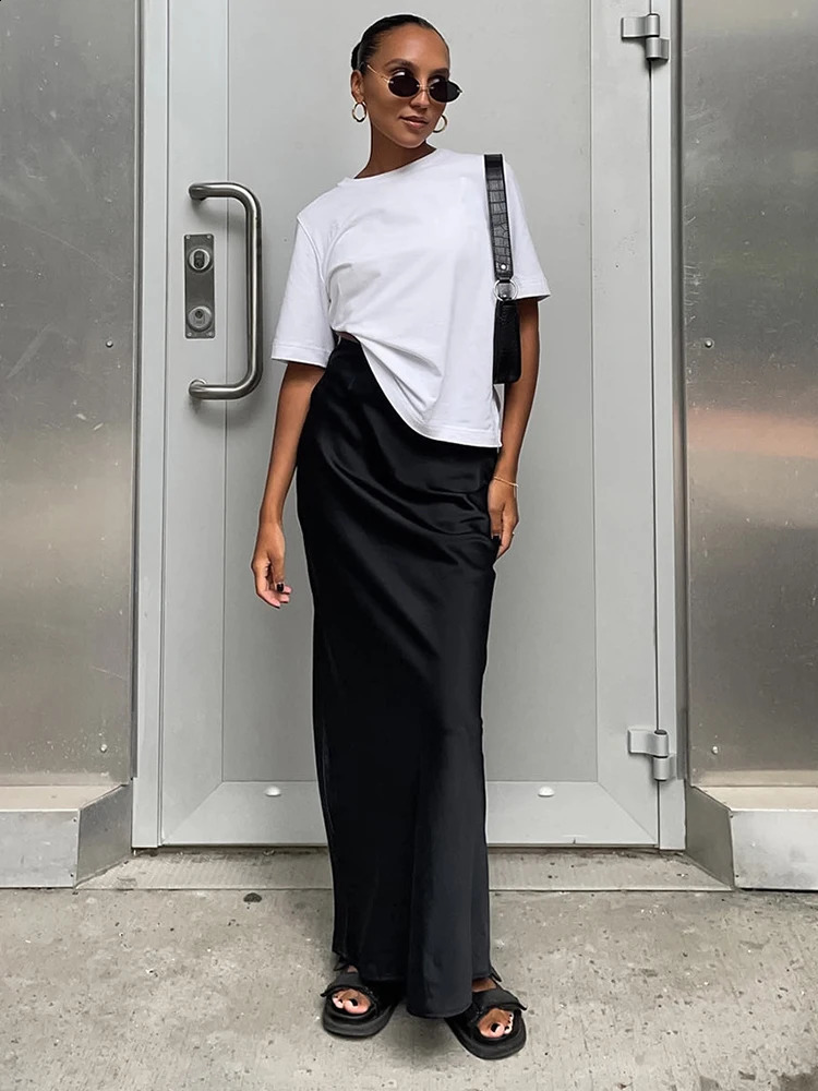 Mueyaruho Summer and Autumn Womens Casual Body Pure Black Satin Skiing High Waist Pencil Ultra Thin Maxi Womens Skiing 240815