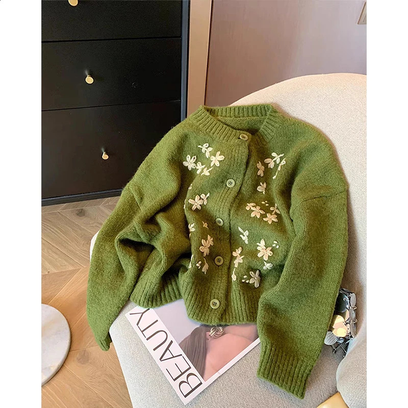 Vintage floral cut knitted cardigan womens embroidered sweater jacket Korean elegant single chest knitted casual jumper 240819