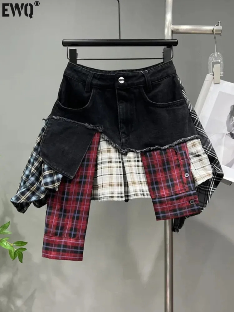 Fashionable and high-quality black irregular patch work grid skirt denim shorts womens mini skirt 2024 spring/summer 16U9004 240819