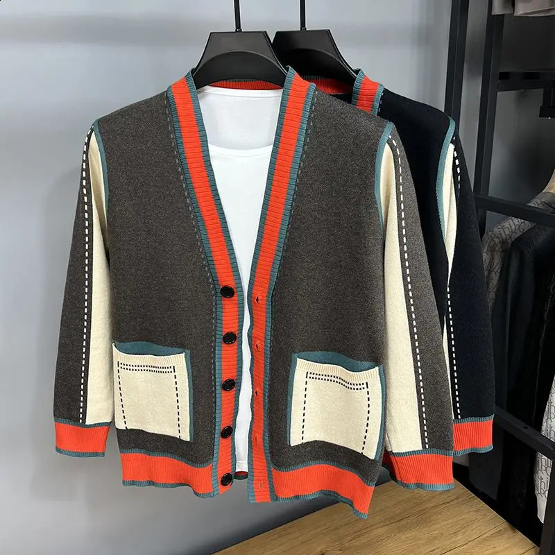 Fashion Printing Cardigan Buttons Tops Mens Clothing Autumn Winter Thin Loose Coat Patchwork Sweaters Mens Clothing 240819