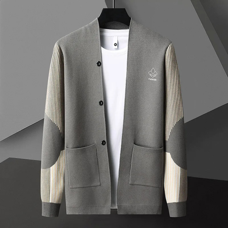 High end fashionable mens striped knitted cardigan exquisite jacquard contrast color casual shawl sweater spring and autumn coat 240819