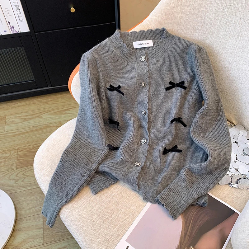 Vêtements pour femmes pull en tricot gris imprimé cardigan à manches longues Pull de laine rétro à bagages de mode décontractés 2024 Printemps Bo