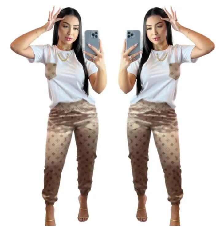 Luxury Womens Tracksuits Designer Tshirts Pants Two Piece Women Sportswear Brand Clothing Sets Trendy Tees Suits