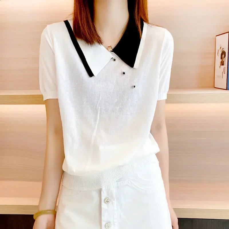 Vêtements noirs Shirts de cou polo pour femmes T-shirt Button femme Tops à manches courtes Tee Blanc Offre Trend Youth Aesthetic V 240819