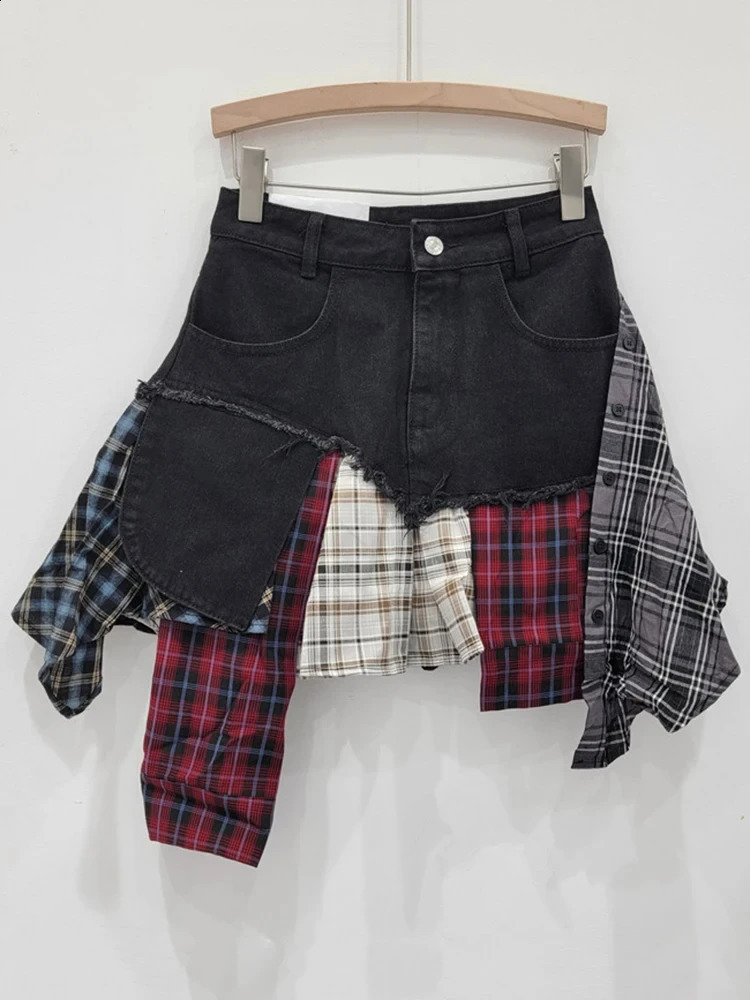 EWQ 2024 Summer Street Fashion Splicing Half Skirt Womens Irregular Comparison Checkered Cowboy Skirt 240819