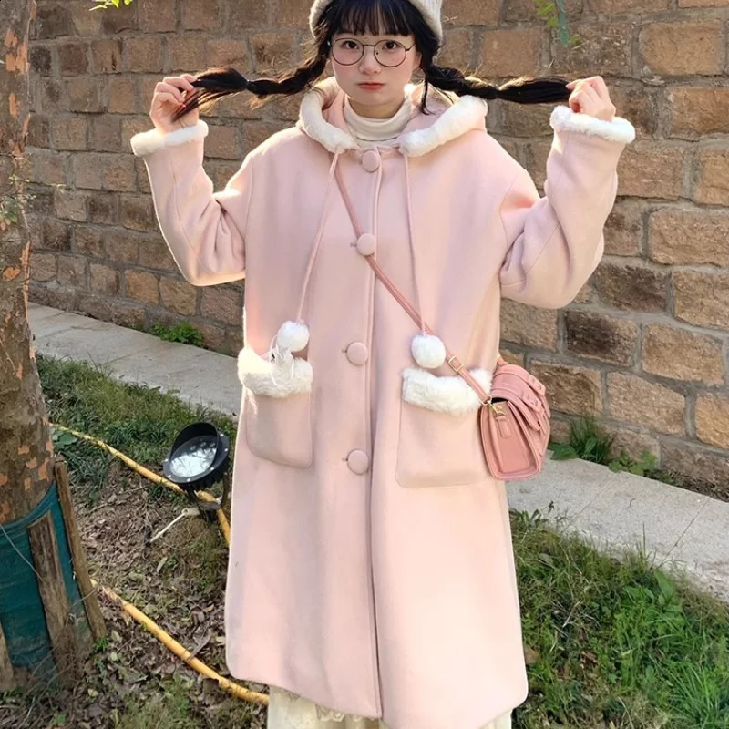 Autumn and Winter Sweet Pink Hooded Jacket for Women Medium to Long Thick Woolen Coat for Women 240820