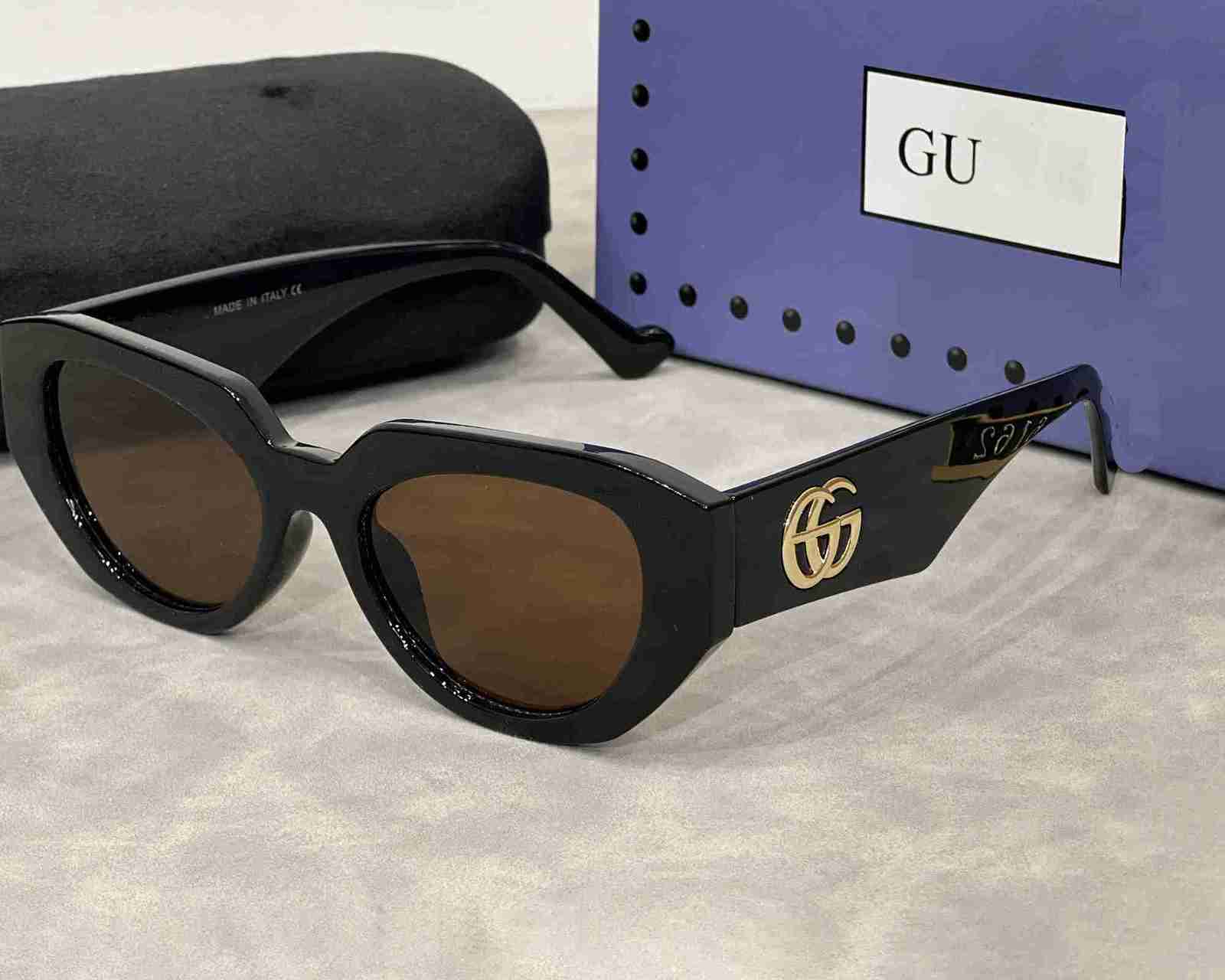 Lunettes de soleil de créateurs de luxe pour femmes verres d'homme LETTRE POPULAIRE GOGGLE NEUTRAL PLACE U400 SUMURES DE SUNE