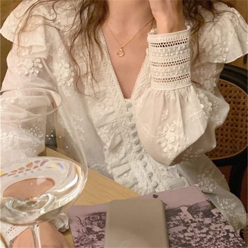 Spring womens shirt summer womens shirt autumn womens shirt white elegant retro long sleeved cotton oversized loose fit 240820 ww