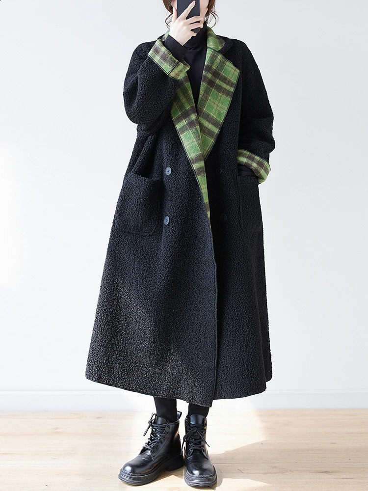 Oversized Womens Double-Sided Wear Outerwear Winter Fleece Thicken Lamb Wool Plaid Coats Ladies Loose Korean Warm Long Jackets 240820