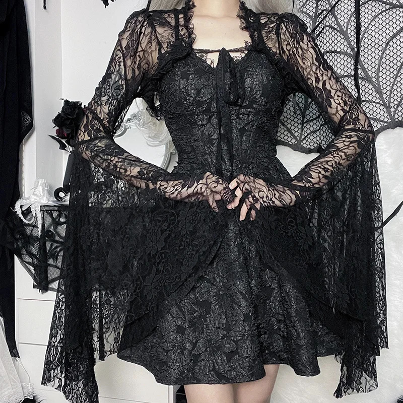 Retro Gothic Black Lace T-shirt Womens Street Clothing Shining Sleeves Elegant Aesthetic Cut Top XY22128 with Sexy Smoke Top 240821