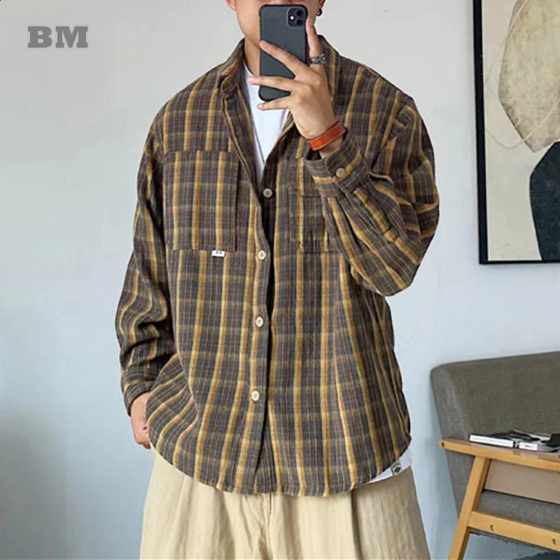 Spring Autumn Korean Style Casual High Quality Khaki Plaid Shirt Men Clothing Harajuku Coats Japanese Streetwear Vintage Clothes 240820