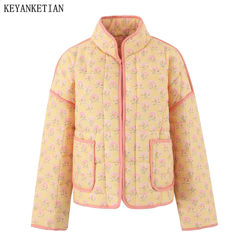 KEYANKETIAN 2024 Womens Flower Print Quilted Jacket Winter Retro style Seam Detail Oversize Pockets Outerwear Short Coat 240821