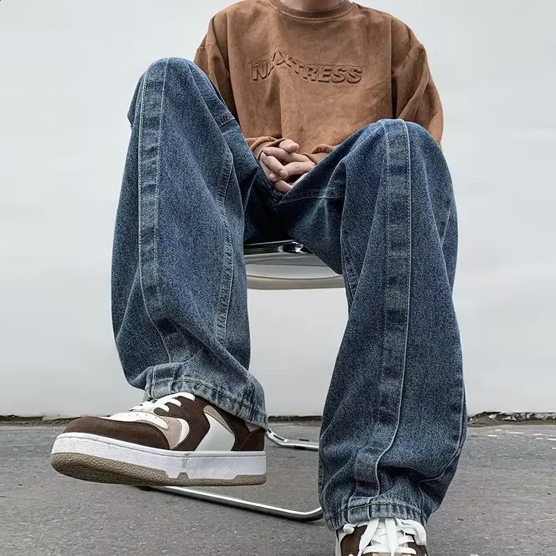 Jeans à pattes droites à la mode pour les hommes de style coréen décontracté Slim Fit Fit d'hiver Saleur d'hiver Small Foots Smooths Your Silhoue