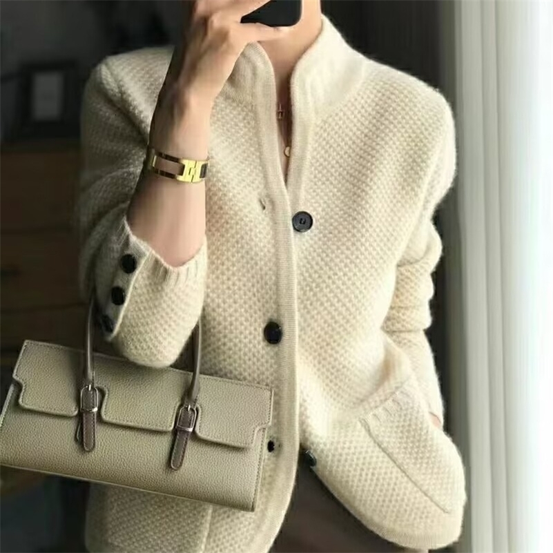Autumn and Winter Womens Solid Round Neck Long Sleeve Single Breasted Slim Knitted Cardigan Fashion Casual Formal Tops 240820