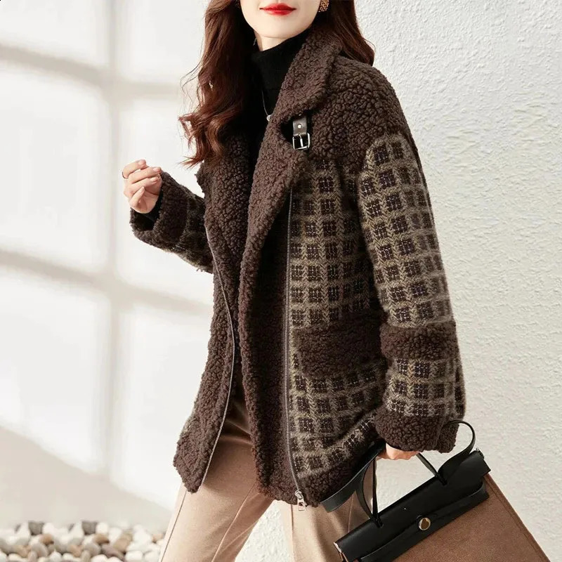 Autumn Winter Woolen Coat Fashion Grain Fleece Warm Womens Cotton Coat Brown Zipper Outerwear Windbreaker Female 240820
