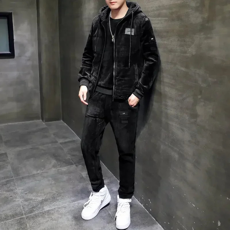 Mens Golden Velvet Knit Plus Thick Sports Suit Autumn and Winter Casual Threepiece Set Hoodies 240821