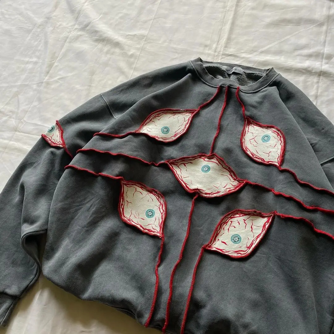 Streetwear Sweatshirt Y2K Mens Retro Hip Hop Eyeball Patch Oversized Pullover Sweatshirt Harajuku Gothic Long Sleeve Tops 240821
