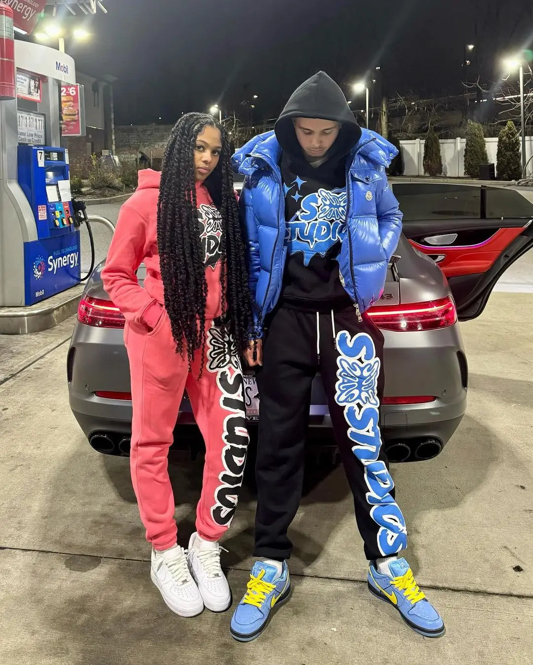 Papte de sueur de street de la rue Harajuku Y2k Couple de mode Vêtements de rue Haute taille large pantalon pour hommes et pantalon noir 240821