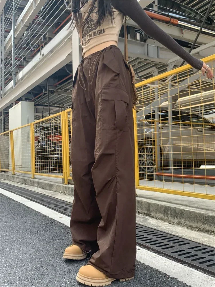 Pantalon de cargaison de parachute brun vintage coréen streetwear y2k 90s joggeurs de jambe large harajuku pantalon hippie femelle technowear a22