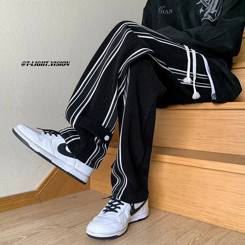 Streetwear Black Papt de survêtement décontracté Side Stripe Elastic Low Rise Pantalon droit Y2K Pantalon Jogger esthétique Men des couples lâche