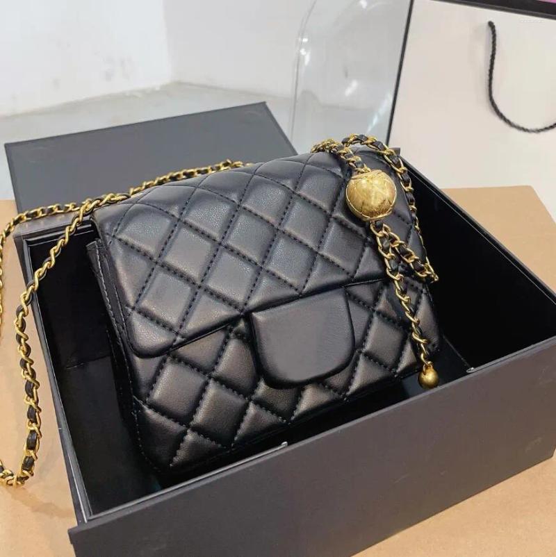 New 2026 Fashion bag Shoulder Bags Designer Shopping Bags Crossbody Lattice Soft Shoulder Bag Leather Handle Bags 20cm 17cm