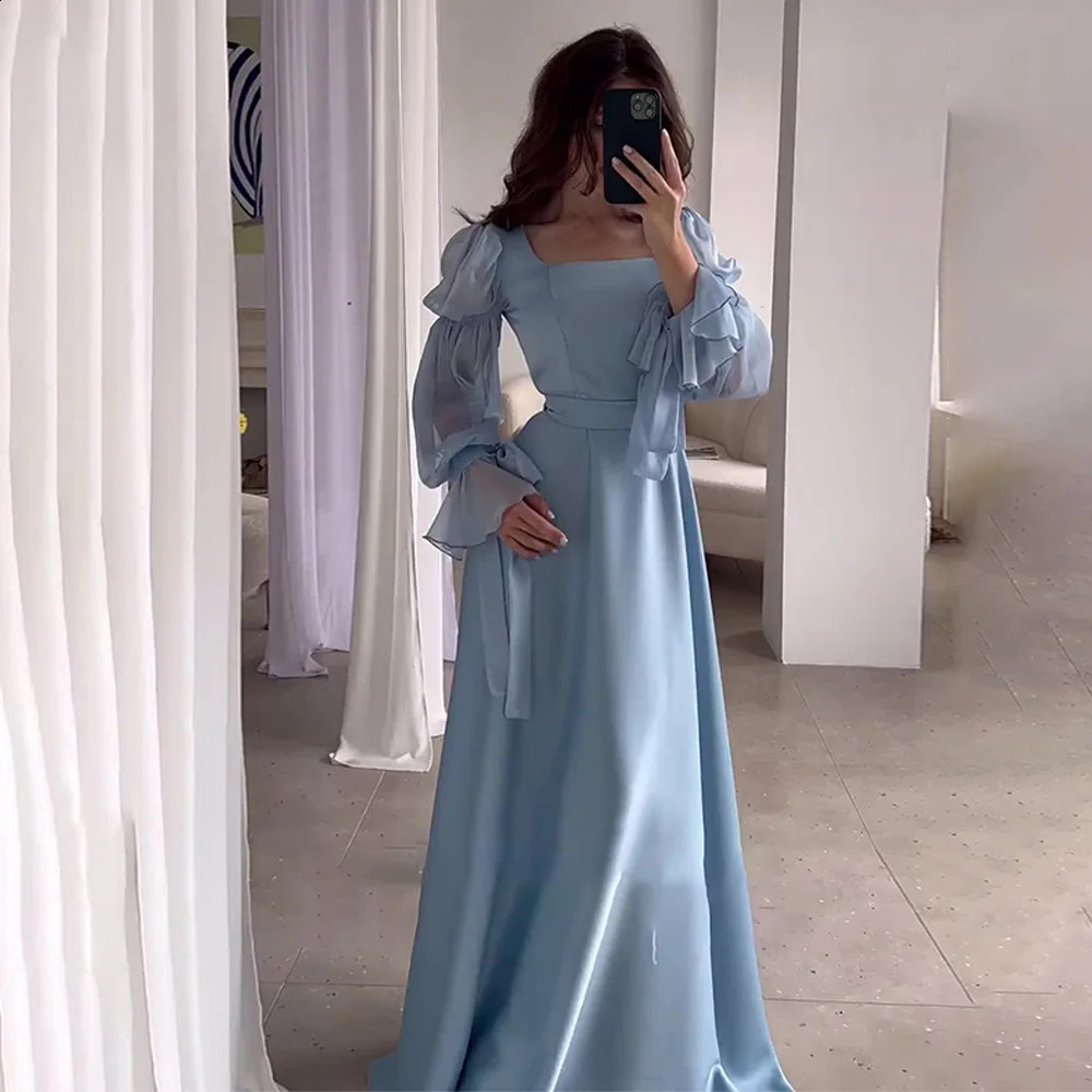 Satin élégant robe solide femmes cols carrés milles plissées en dentelle à manches bouffantes
