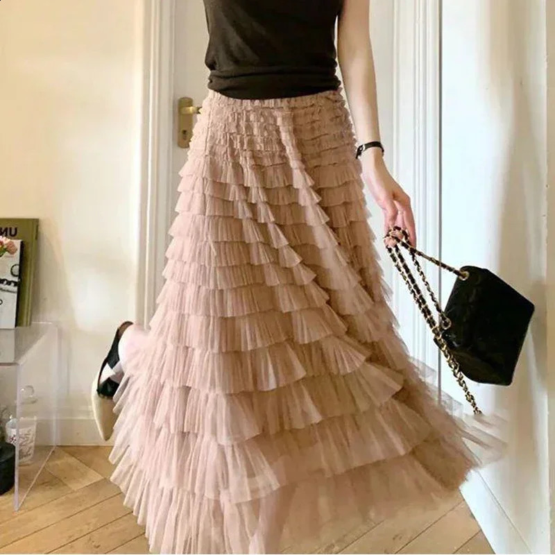 Gâteau moelleux de style coréen d'automne avec un long cuir élégant rétro élastique taille haute robe à balle haute mousseline de mousseline 2408