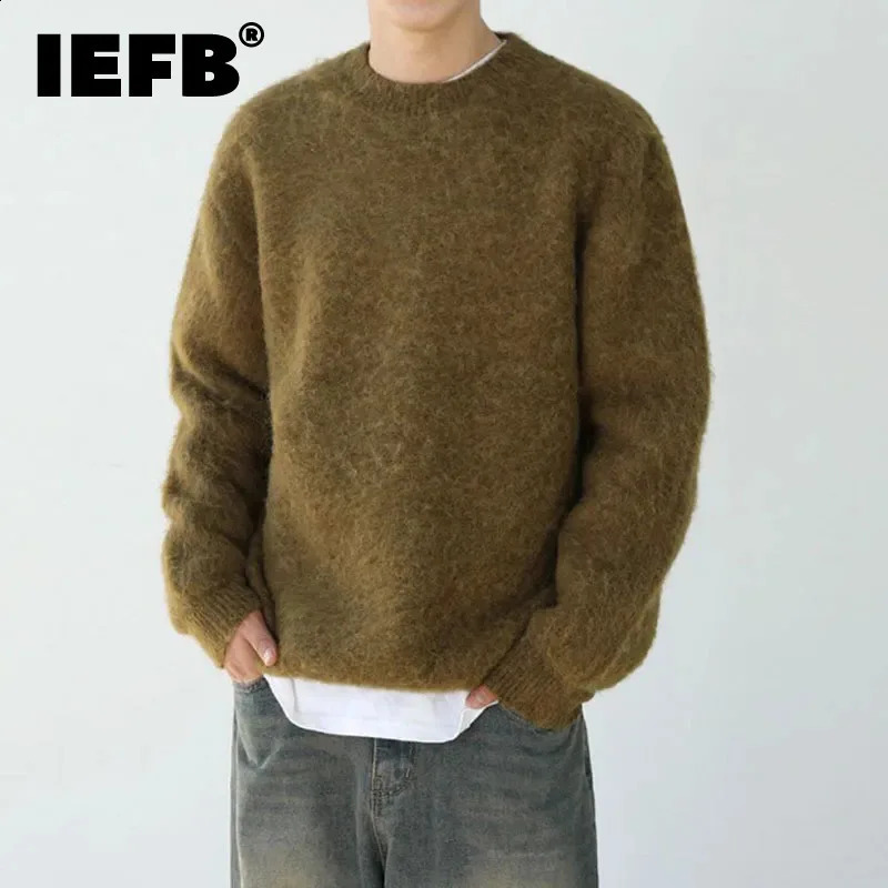 IEFB Winter Mens Sweater Round Neck Wool Knit Tops Fashion Korean Style Loose Plush Pullovers Trend Autumn Clothing 9C2831 240821
