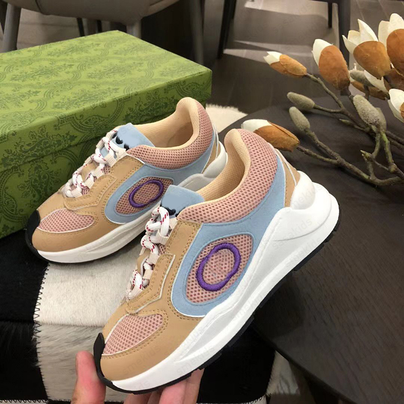 Sneakers pour enfants 2024 AUTUMNE Hiver Nouveaux enfants Chaussures pour garçons filles décontractées Couleur de fond bloqué Chaussures de sport